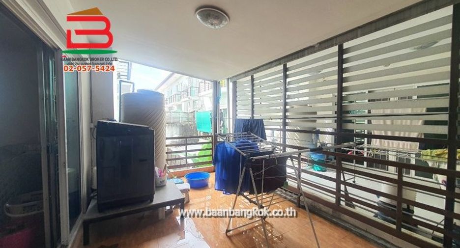 For sale 4 bedrooms townhouse in Khlong Sam Wa, Bangkok