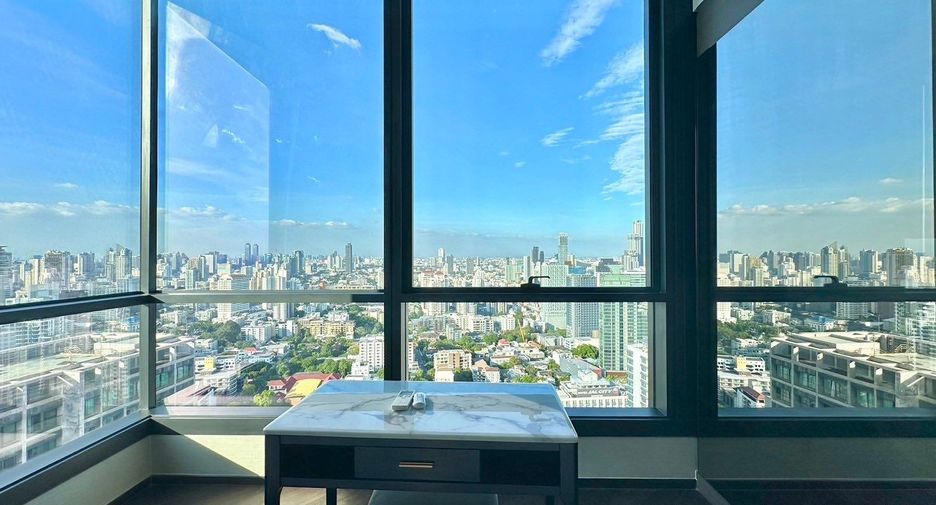 Wohnung zur Miete mit 2 Zimmer in Khlong Toei, Bangkok