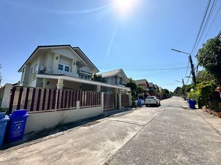 Haus zur Miete mit 3 Zimmer in Si Racha, Chonburi
