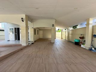 Haus zur Miete mit 3 Zimmer in Si Racha, Chonburi