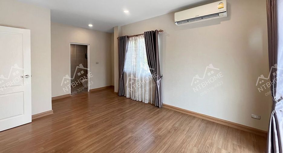 Casa en venta de 4 habitaciones en Pak Kret, Nonthaburi