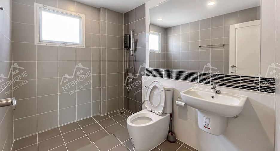 Casa en venta de 4 habitaciones en Pak Kret, Nonthaburi