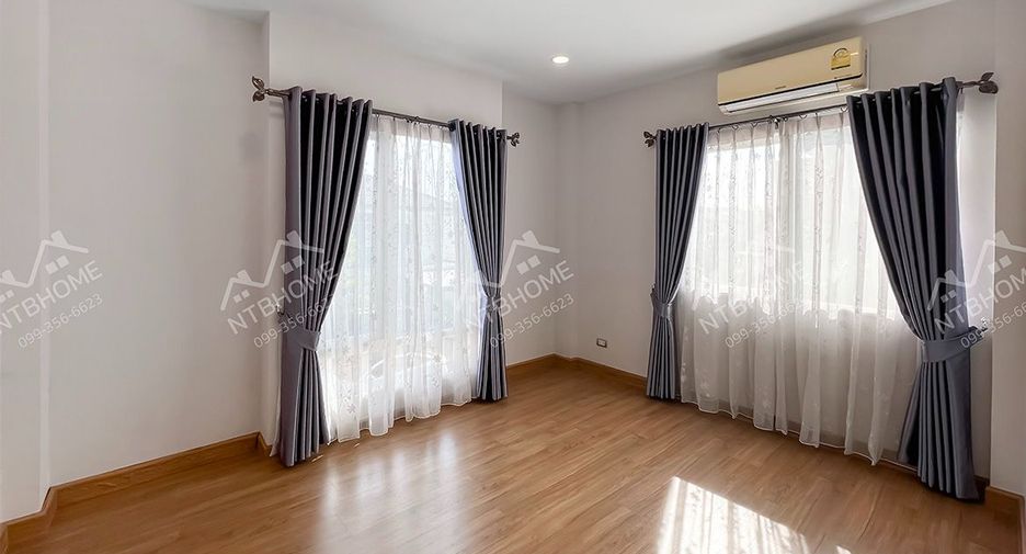 Casa en venta de 4 habitaciones en Pak Kret, Nonthaburi