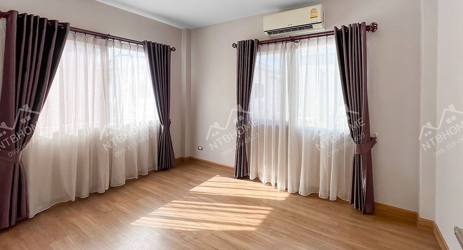 Casa en venta de 4 habitaciones en Pak Kret, Nonthaburi
