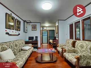 For sale 7 bedrooms townhouse in Chatuchak, Bangkok