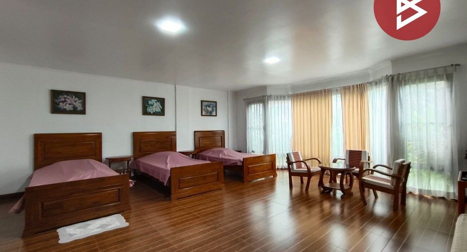 For sale 7 bedrooms townhouse in Chatuchak, Bangkok