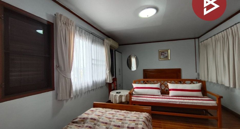 For sale 7 bedrooms townhouse in Chatuchak, Bangkok