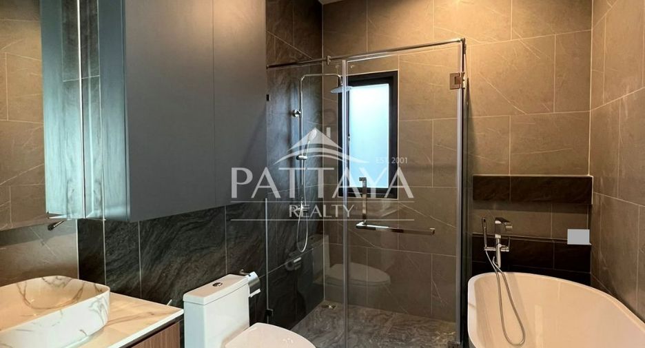 For rent and for sale 4 bedrooms house in Bang Lamung, Chonburi
