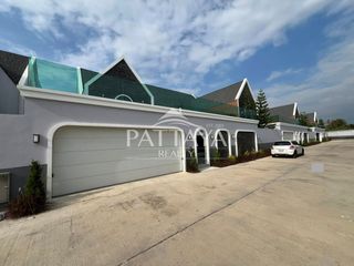 À louer et à vendre 4 chambres maison à Bang Lamung, Chonburi