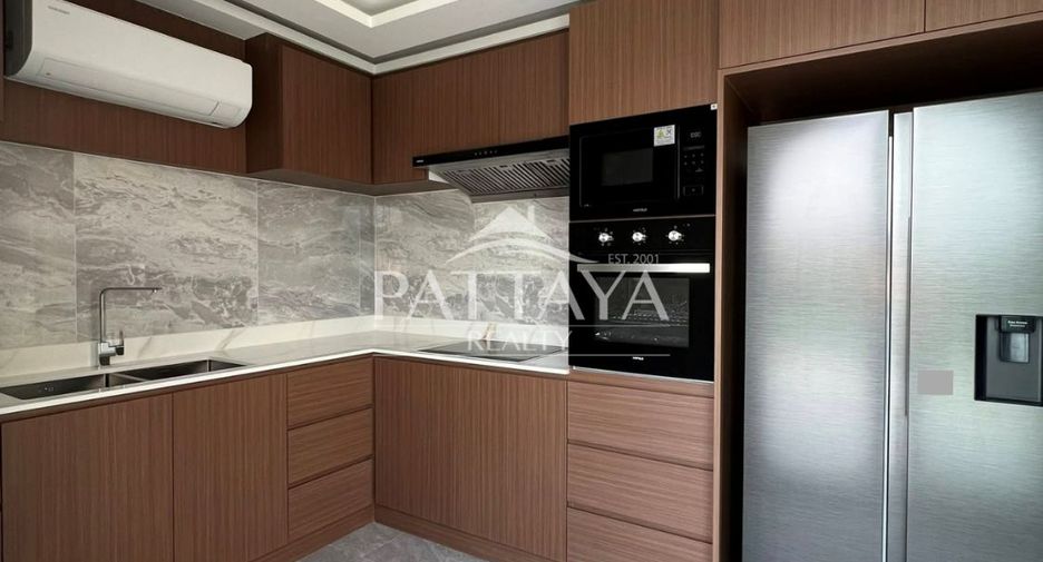 For rent and for sale 4 bedrooms house in Bang Lamung, Chonburi