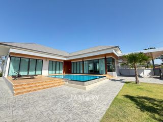 Haus zur Miete mit 3 Zimmer in Bang Lamung, Chonburi
