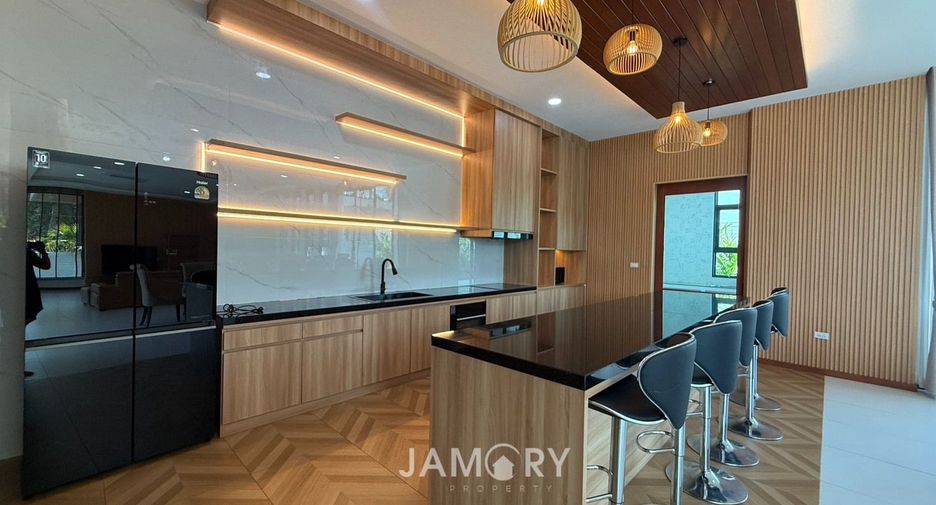 For rent 3 bedrooms house in East Pattaya, Pattaya