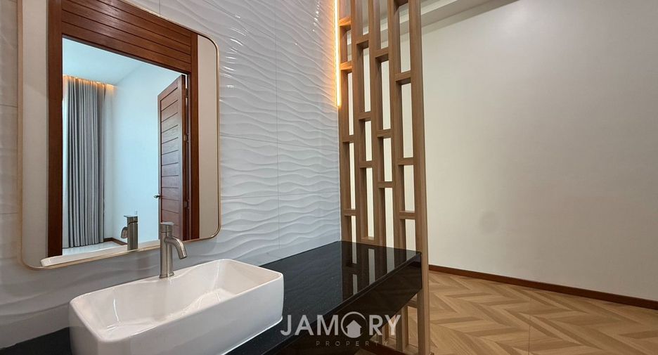 For rent 3 bedrooms house in East Pattaya, Pattaya