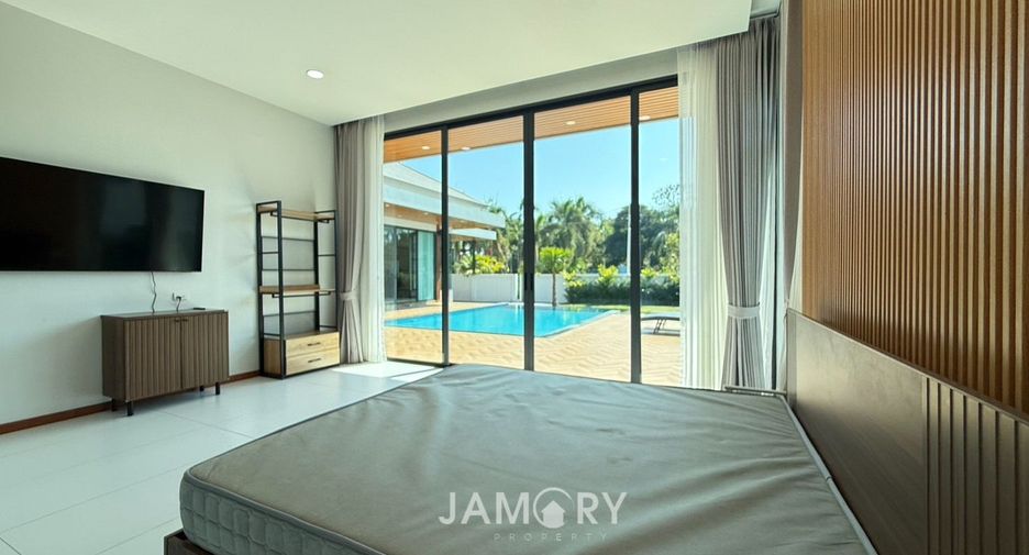For rent 3 bedrooms house in East Pattaya, Pattaya