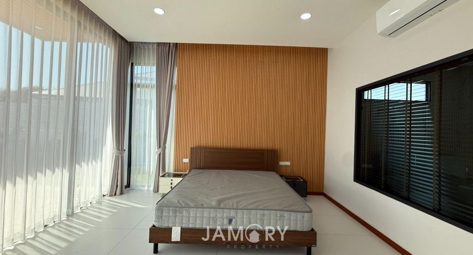 For rent 3 bedrooms house in East Pattaya, Pattaya