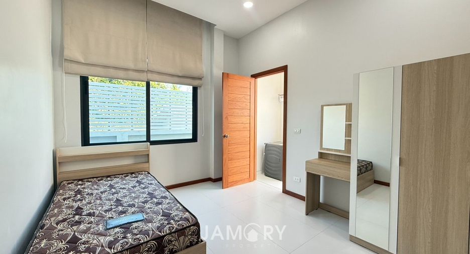 For rent 3 bedrooms house in East Pattaya, Pattaya