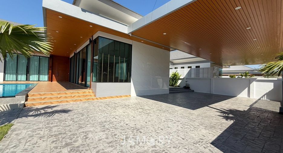 For rent 3 bedrooms house in East Pattaya, Pattaya