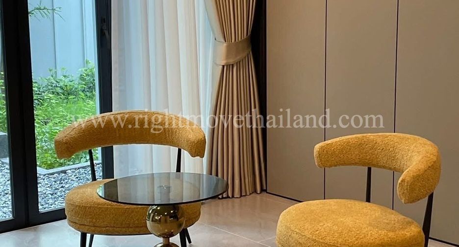 Casa en alquiler de 4 habitaciones en Saphan Sung, Bangkok