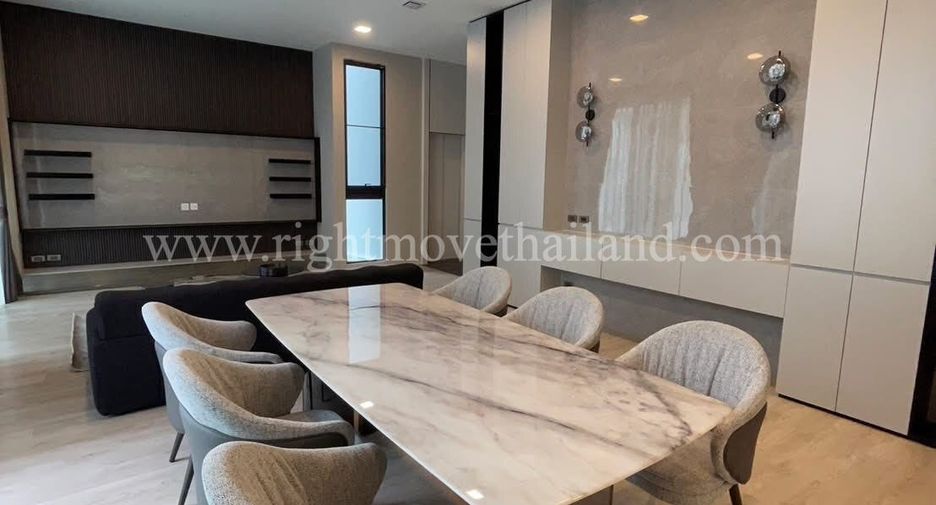 Casa en alquiler de 4 habitaciones en Saphan Sung, Bangkok