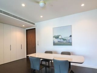 Condo en alquiler de 3 habitaciones en Pathum Wan, Bangkok