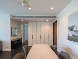 Condo en alquiler de 3 habitaciones en Pathum Wan, Bangkok