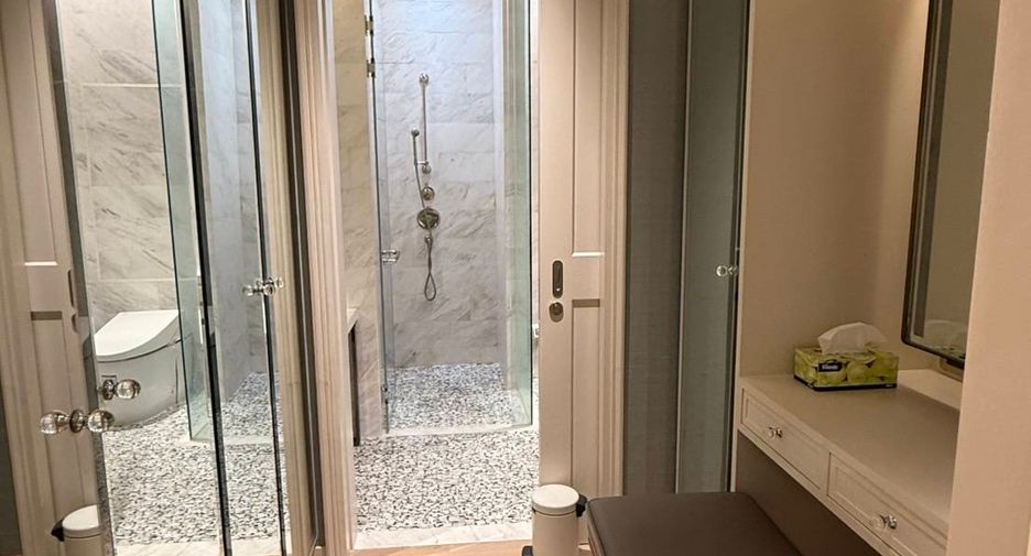 For rent 2 ベッドルーム condo in Khlong San, Bangkok