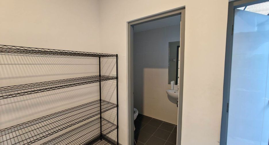For rent 4 bedrooms house in Prawet, Bangkok