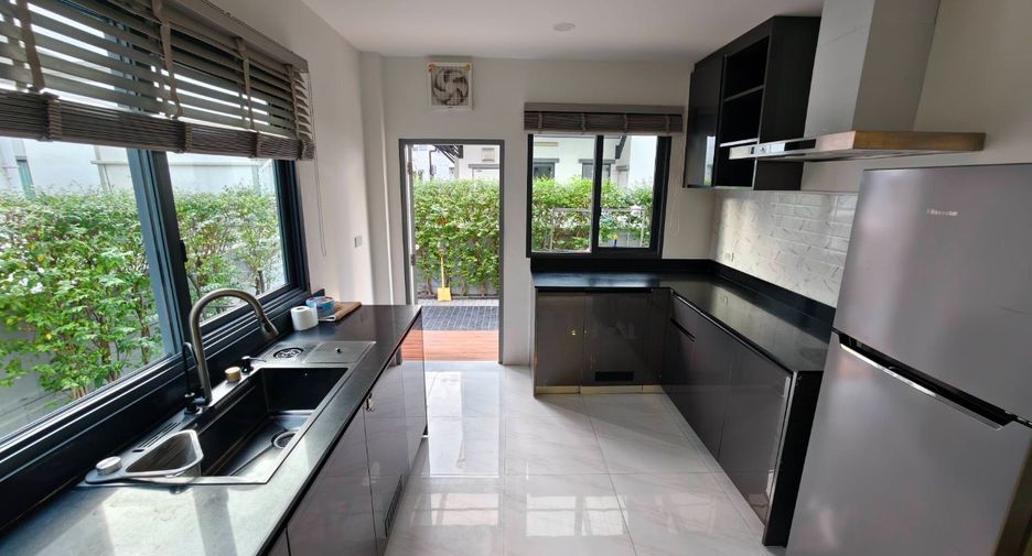 For rent 4 bedrooms house in Prawet, Bangkok