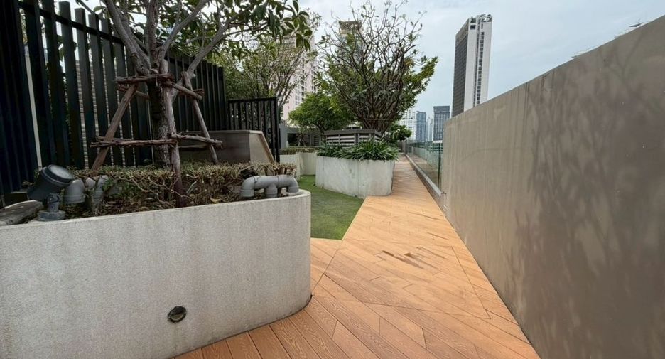 ให้เช่า 3 ห้องนอน คอนโด ใน วัฒนา, กรุงเทพฯ