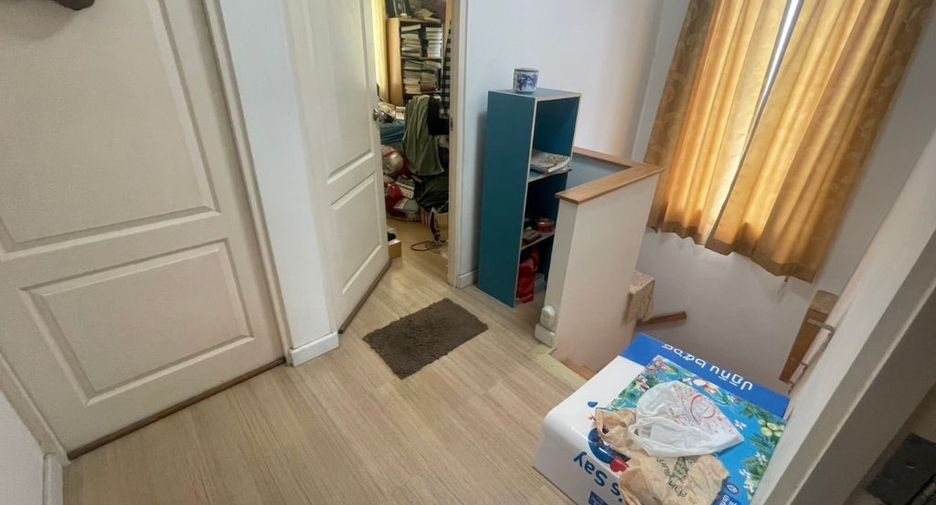 For sale 3 bedrooms house in Bang Khun Thian, Bangkok