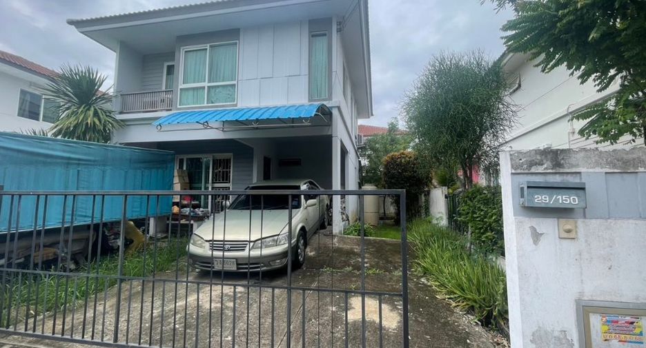 For sale 3 bedrooms house in Bang Khun Thian, Bangkok