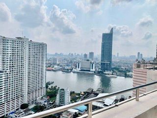 Condo en alquiler de 3 habitaciones en Khlong San, Bangkok