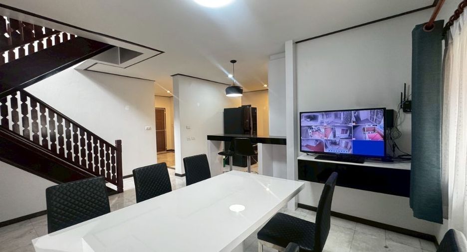 ให้เช่า 4 ห้องนอน บ้านเดี่ยว ใน พญาไท, กรุงเทพฯ