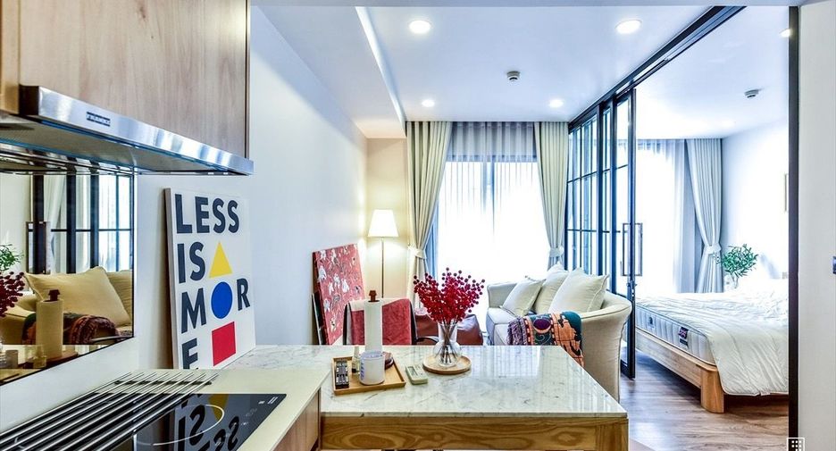 For rent 1 bed condo in Phaya Thai, Bangkok