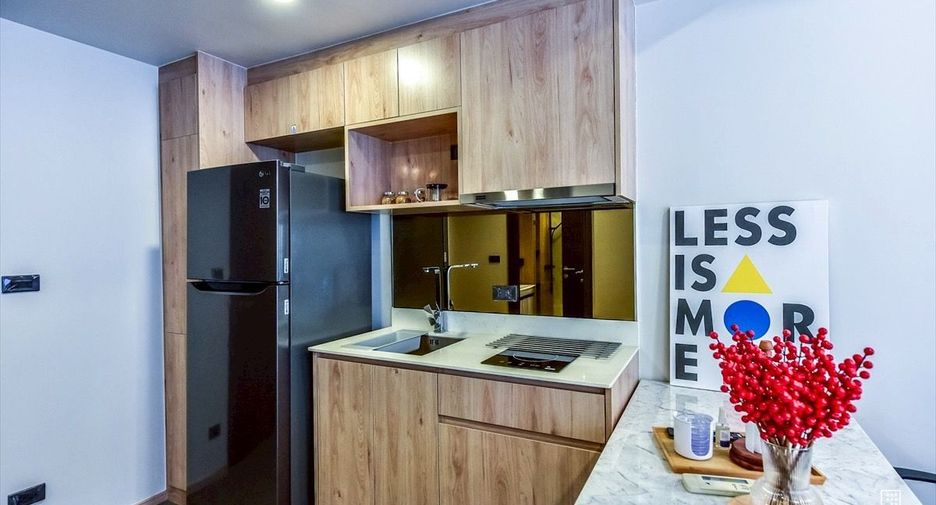 For rent 1 bed condo in Phaya Thai, Bangkok