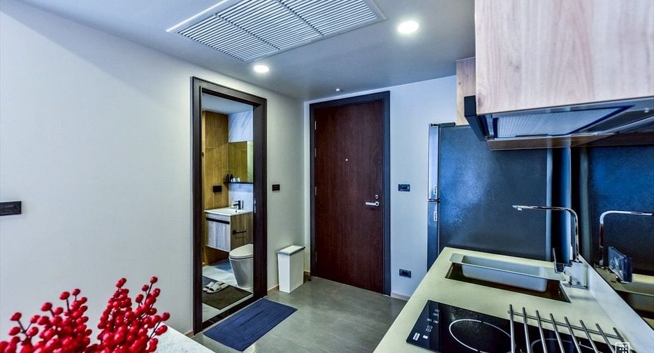 For rent 1 bed condo in Phaya Thai, Bangkok