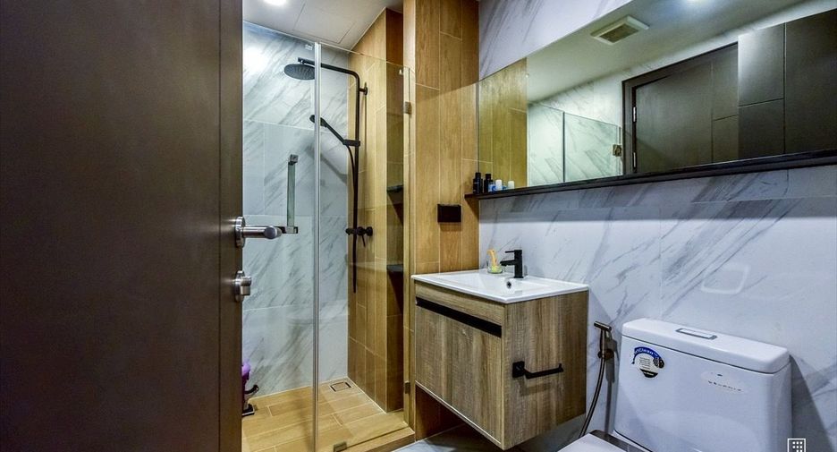 For rent 1 bed condo in Phaya Thai, Bangkok