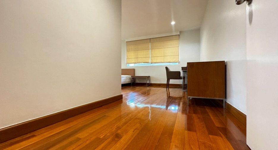 ให้เช่า 3 ห้องนอน บ้านเดี่ยว ใน วัฒนา, กรุงเทพฯ