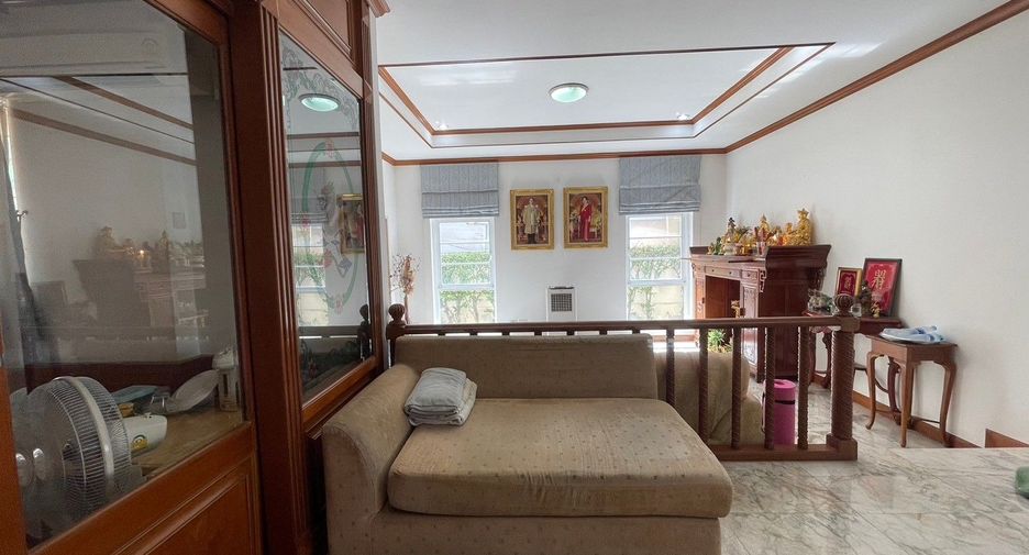 For sale 5 bedrooms house in Pak Kret, Nonthaburi