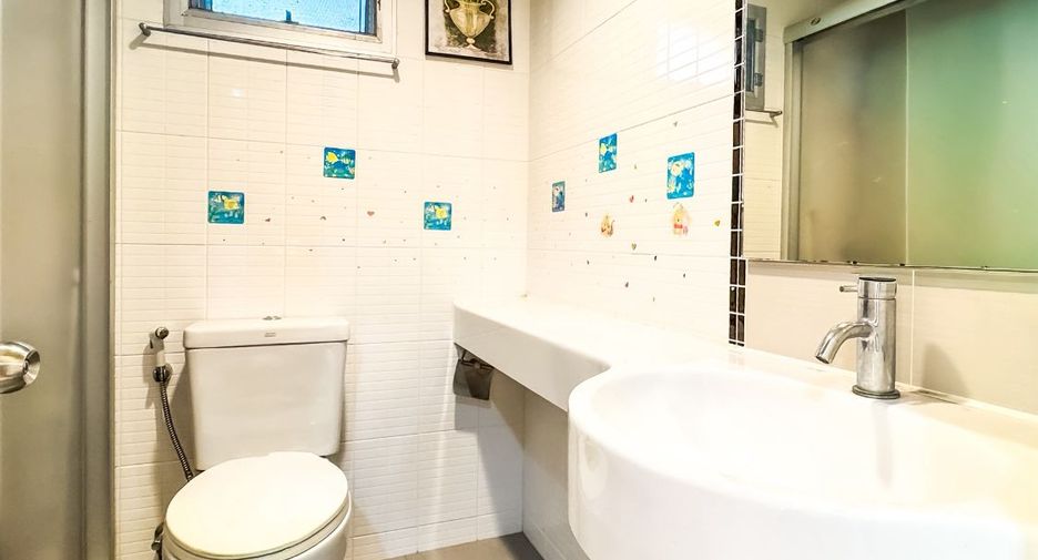 For sale 2 bedrooms condo in Bang Khen, Bangkok
