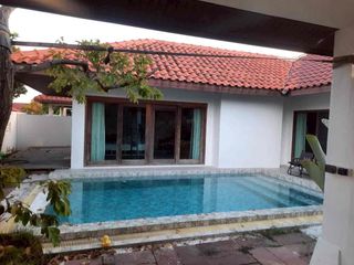 For rent and for sale 3 bedrooms villa in Bang Lamung, Chonburi