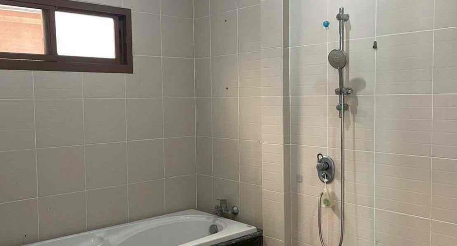 Аренда и продажа 3 спальни вилла в Банг Ламунг, Чонбури