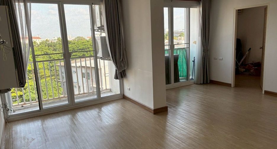 For sale 2 ベッドルーム condo in Watthana, Bangkok