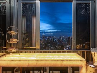 Condo en alquiler de 1 habitaciones en Khlong Toei, Bangkok