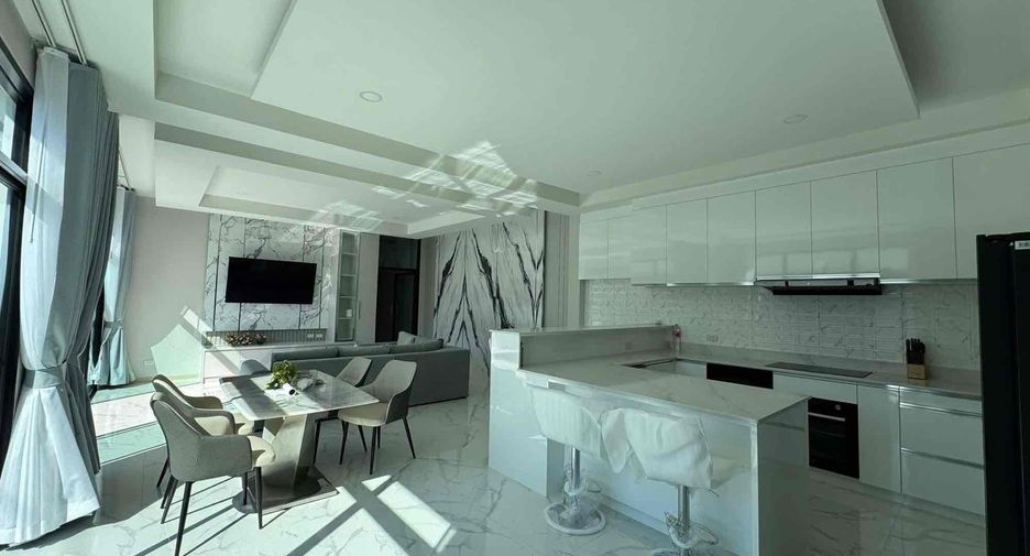For rent 4 bedrooms villa in Bang Lamung, Chonburi