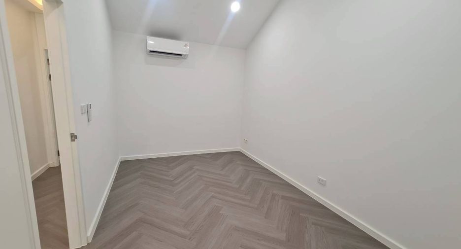 Reihenhaus zum Kauf mit 3 Zimmer in Watthana, Bangkok