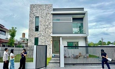 Haus zum Kauf mit 3 Zimmer in Mueang Nakhon Nayok, Nakhon Nayok