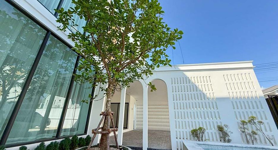 For rent 4 bedrooms villa in Hang Dong, Chiang Mai