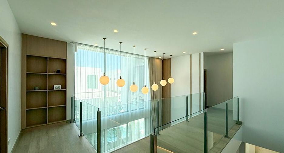For rent 4 bedrooms villa in Hang Dong, Chiang Mai
