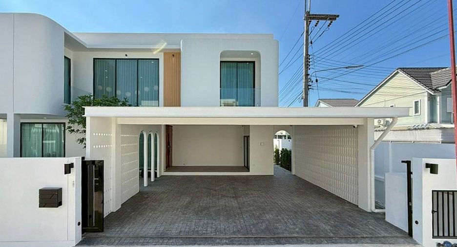 For rent 4 bedrooms villa in Hang Dong, Chiang Mai